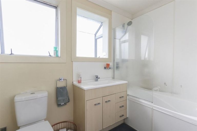 Photo of property in 256 Triangle Road, Massey, Auckland, 0614