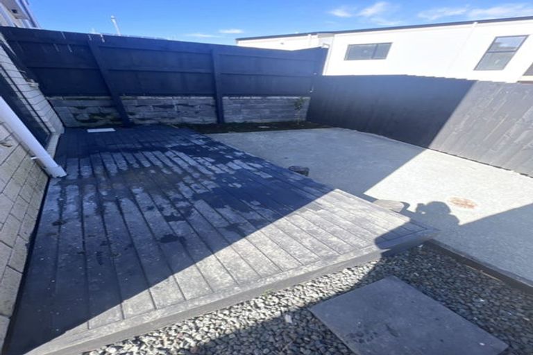 Photo of property in 42b Crestview Rise, Papakura, 2110