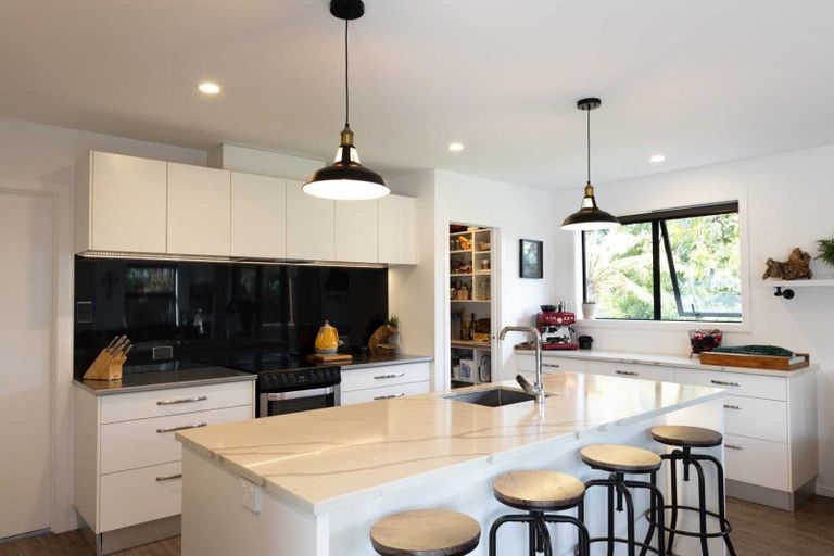 Photo of property in 2a Whitcombe Street, Lepperton, New Plymouth, 4373