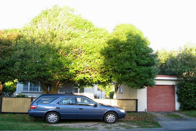 Photo of property in 23 Karu Crescent, Waikanae, 5036