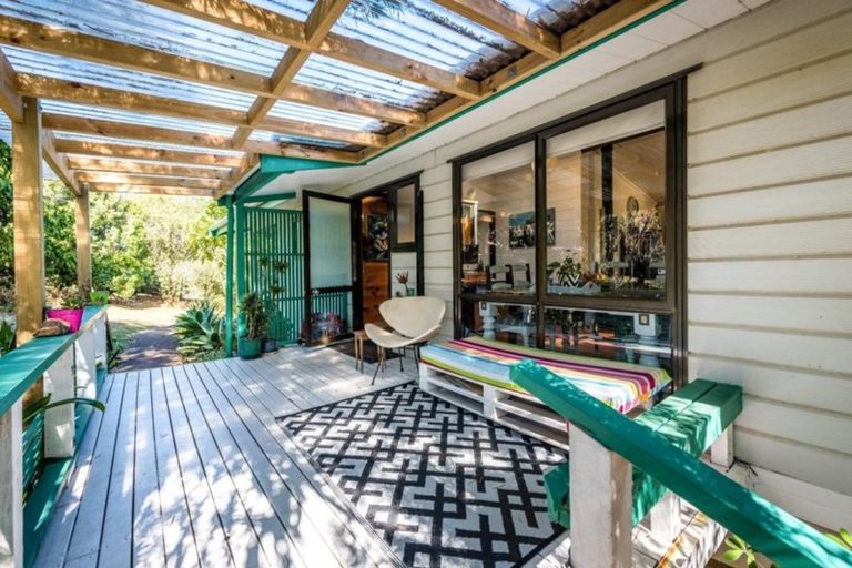 Photo of property in 8a Waitai Road, Ostend, Waiheke Island, 1081