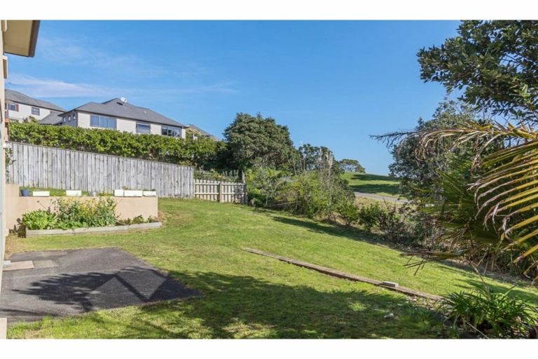 Photo of property in 33 Fingal Way, Gulf Harbour, Whangaparaoa, 0930