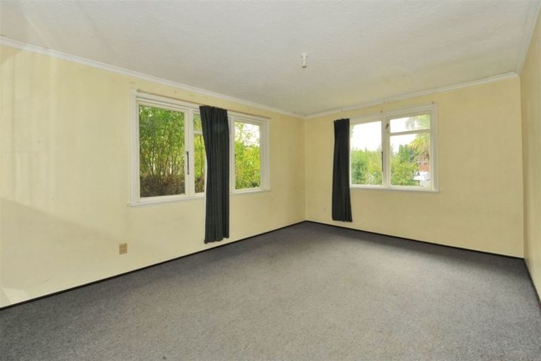Photo of property in 27 Hooker Avenue, Bryndwr, Christchurch, 8053