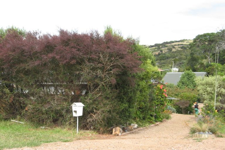 Photo of property in 19 Ridge Road, Oneroa, Waiheke Island, 1081