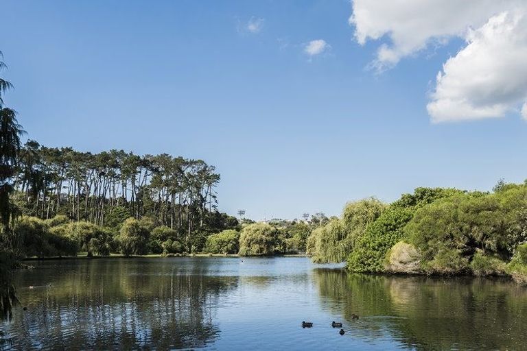 Photo of property in 729 Great North Road, Grey Lynn, Auckland, 1021