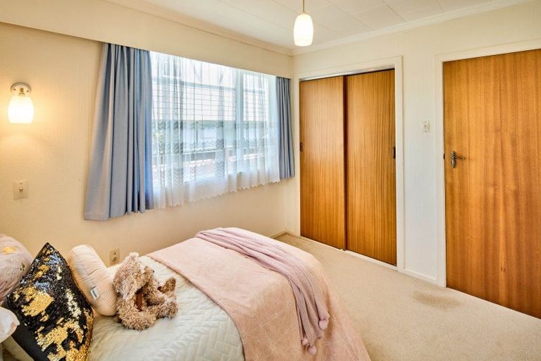 Photo of property in 56 Naenae Road, Naenae, Lower Hutt, 5011
