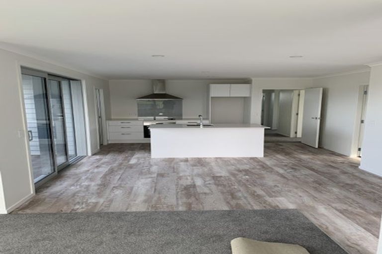 Photo of property in 52 Empire Crescent, Papamoa, 3118