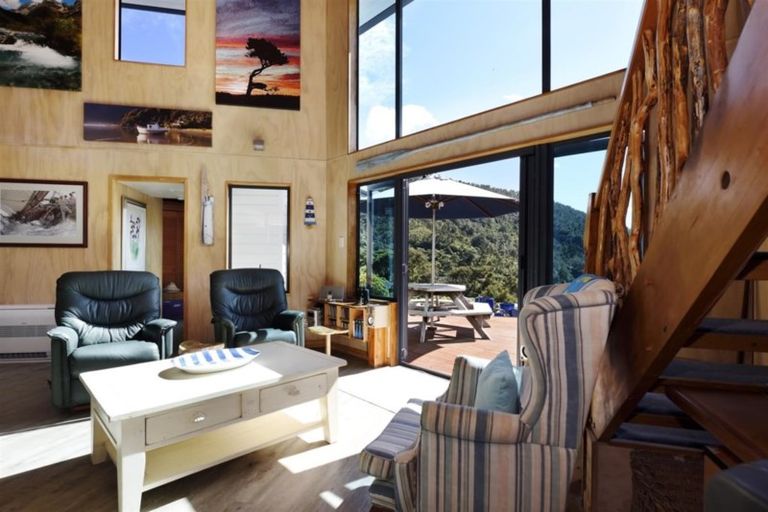 Photo of property in 7 Soucis Lane, Okiwi Bay, French Pass, 7193