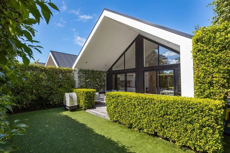 Photo of property in 9 Airmens Lane, Hobsonville, Auckland, 0616