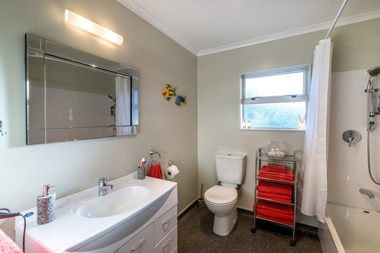 Photo of property in 51 Gawler Street, Te Horo Beach, Otaki, 5581