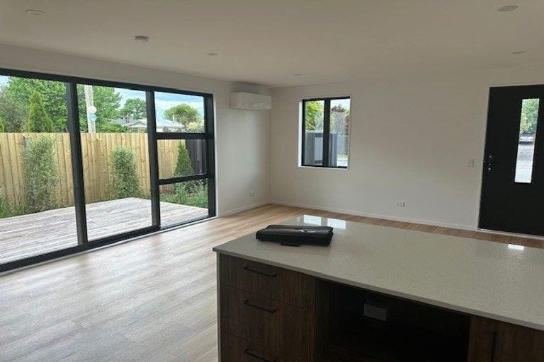 Photo of property in 2/41 Wychbury Street, Spreydon, Christchurch, 8024