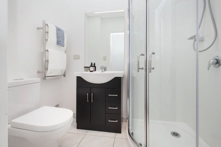 Photo of property in 21a Snowdon Road, Fendalton, Christchurch, 8052