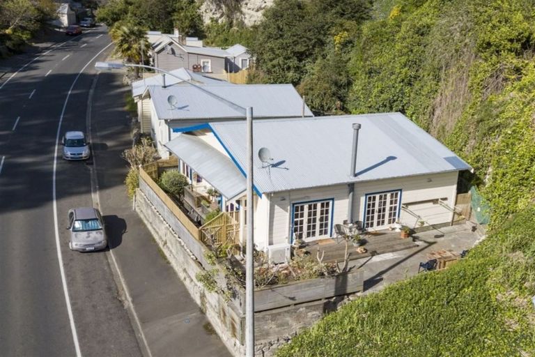 Photo of property in 124 Shakespeare Road, Bluff Hill, Napier, 4110