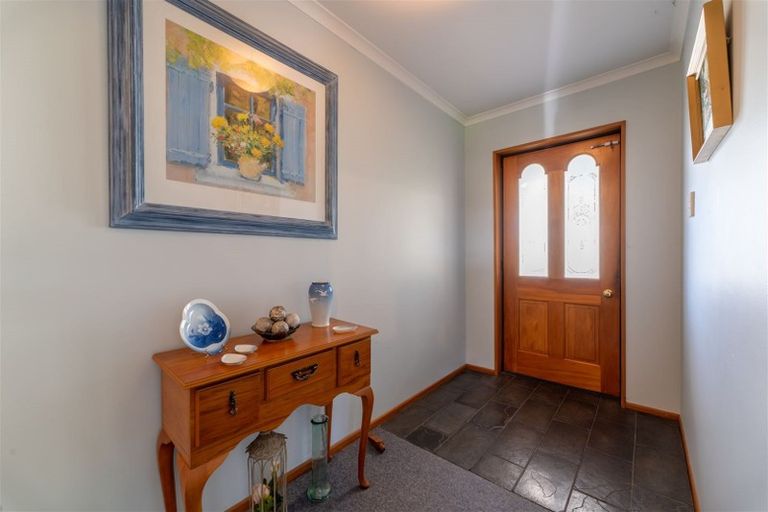 Photo of property in 2 Hannah Place, Holmes Hill, Oamaru, 9401