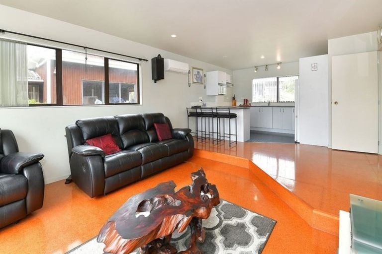 Photo of property in 26 Siesta Terrace, Gulf Harbour, Whangaparaoa, 0930