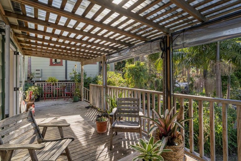 Photo of property in 19 Grange Road, Hahei, Whitianga, 3591