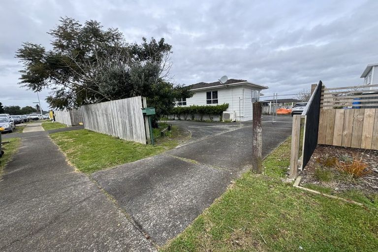 Photo of property in 166 Mahia Road, Wattle Downs, Auckland, 2103