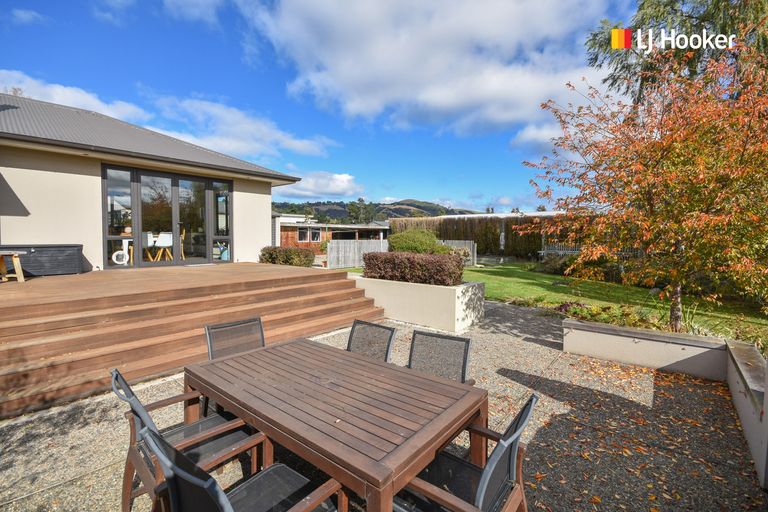 Photo of property in 28 Riccarton Road East, East Taieri, Mosgiel, 9024