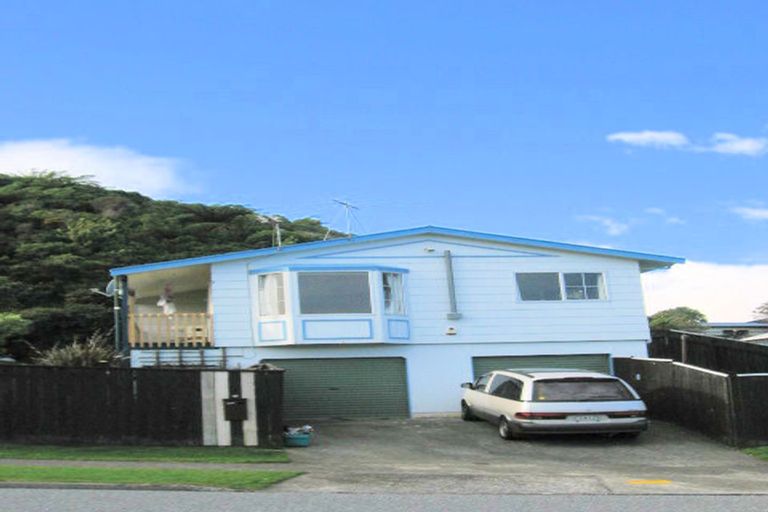 Photo of property in 10 Kaitangata Crescent, Kelson, Lower Hutt, 5010