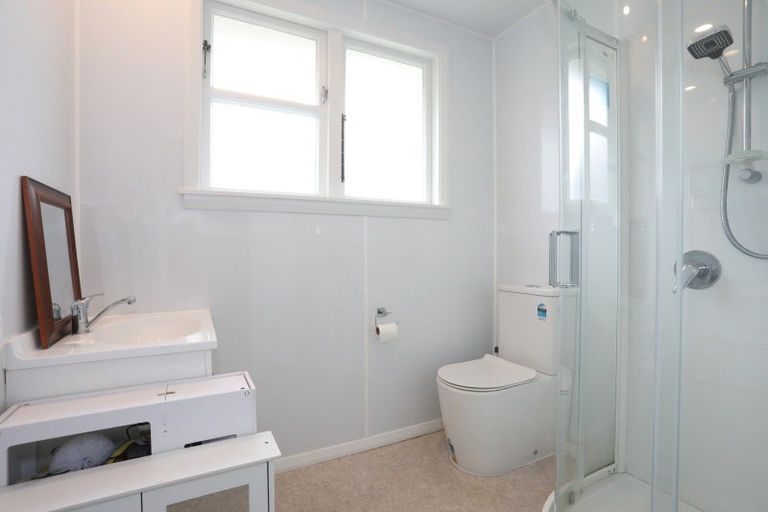 Photo of property in 22 Barton Street, Marton, 4710