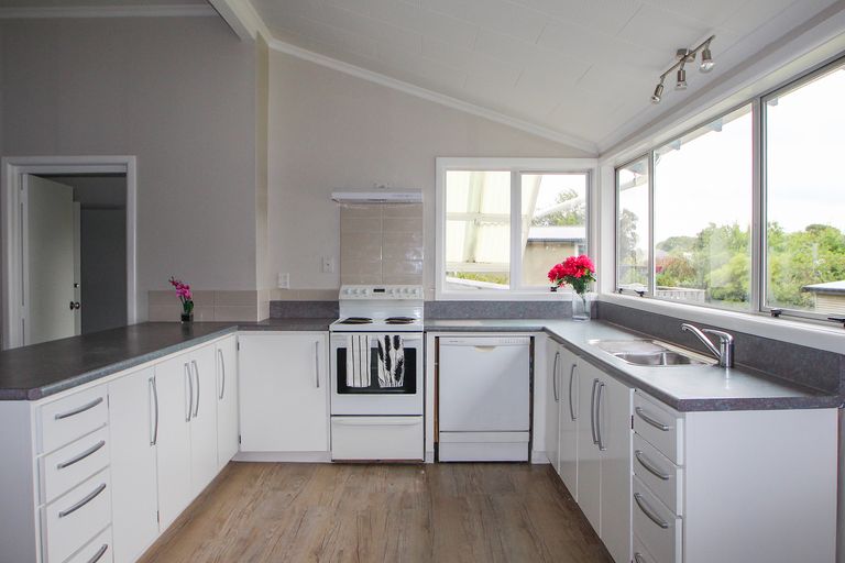 Photo of property in 6 Tweed Street, South Hill, Oamaru, 9400