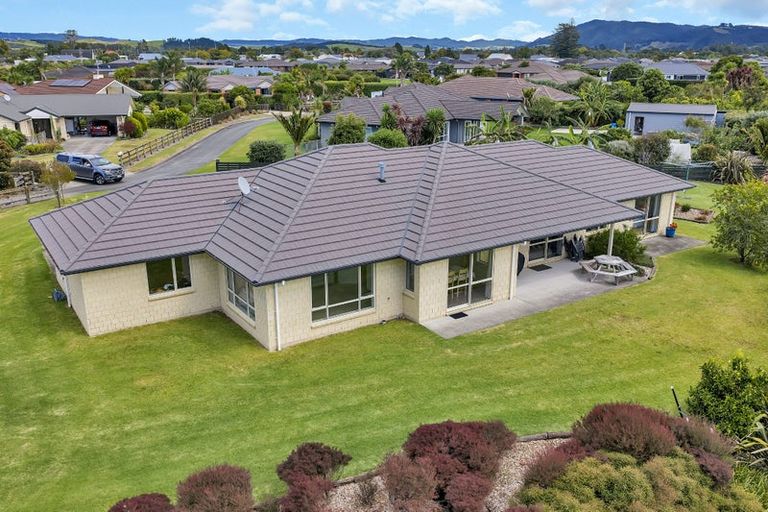 Photo of property in 15 Des Terry Way, Waipu, 0510
