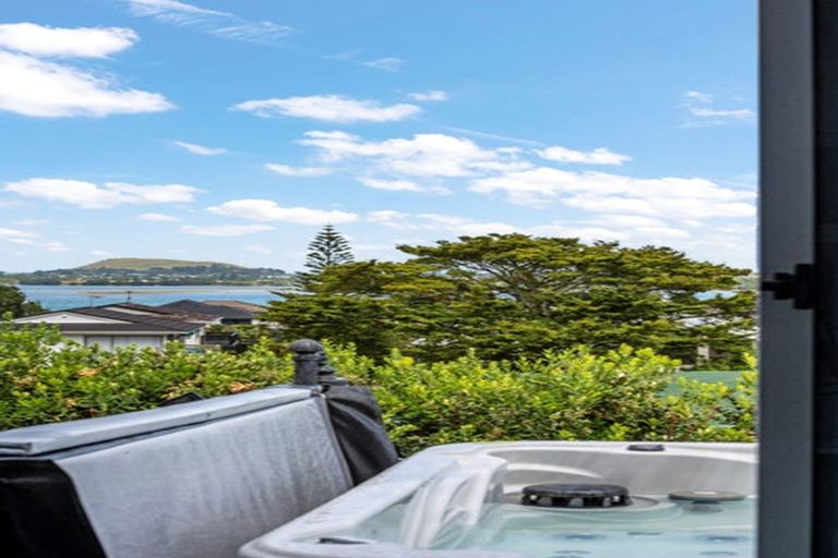 Photo of property in 3/64 Hattaway Avenue, Bucklands Beach, Auckland, 2012