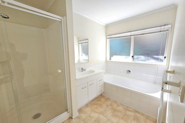 Photo of property in 261 Maungaraki Road, Maungaraki, Lower Hutt, 5010