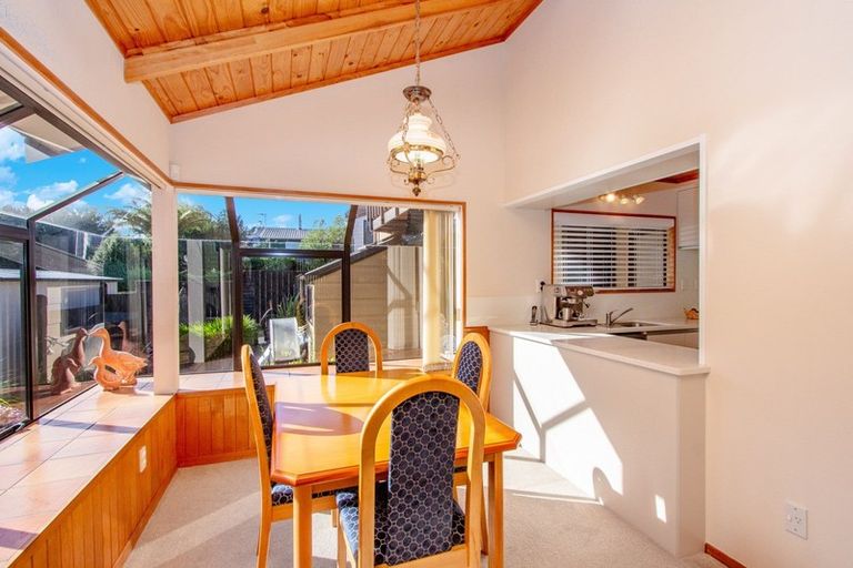 Photo of property in 52 Pegasus Drive, Sunnybrook, Rotorua, 3015