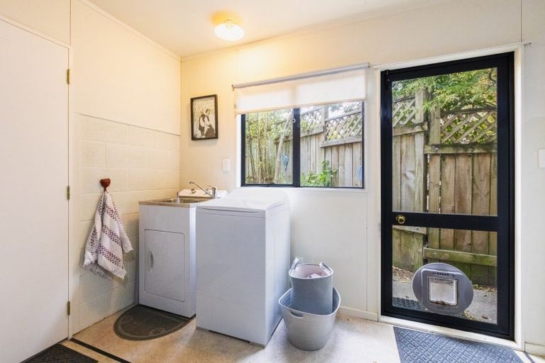 Photo of property in 2/25 Margaret Avenue, Havelock North, 4130