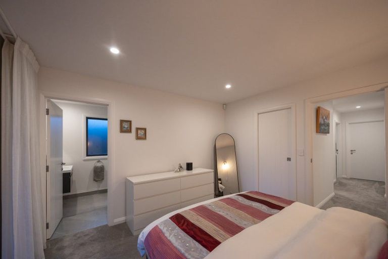 Photo of property in 9 Samuel Place, Terrace End, Palmerston North, 4410