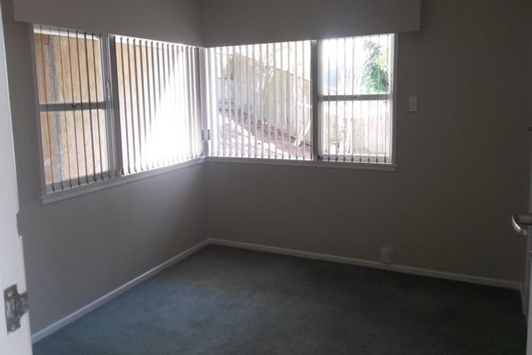 Photo of property in 1/541 East Coast Road, Browns Bay, Auckland, 0630