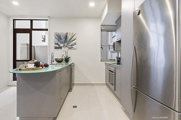 Photo of property in The Quay, 2/332b2 Lambton Quay, Wellington Central, Wellington, 6011