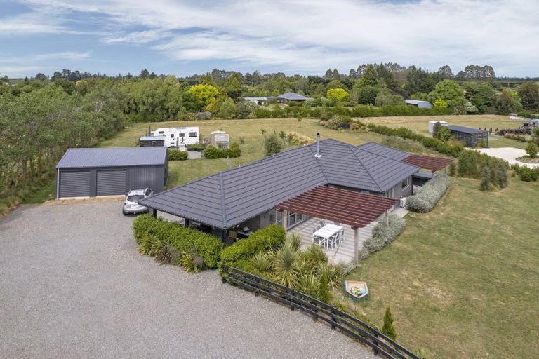 Photo of property in 17 Landsborough Drive, Darfield, 7571