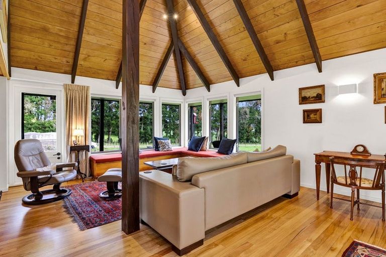 Photo of property in 215 Cowling Road, Hurdon, New Plymouth, 4371