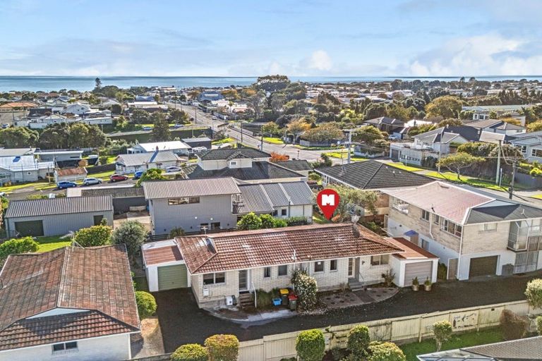Photo of property in 2/50 Paynters Avenue, Strandon, New Plymouth, 4312