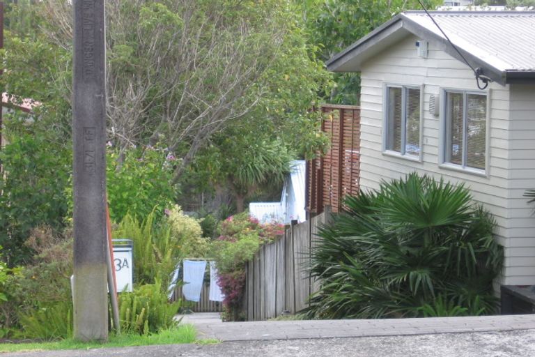 Photo of property in 2/53 Aeroview Drive, Beach Haven, Auckland, 0626