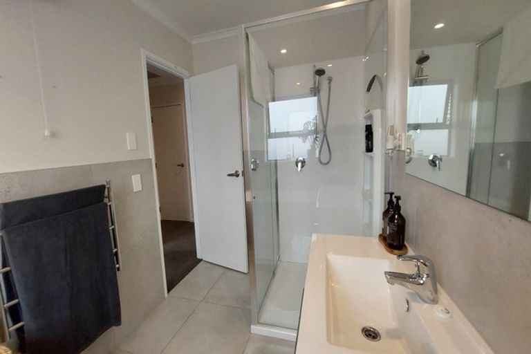 Photo of property in 12 Lily Way, Pyes Pa, Tauranga, 3112