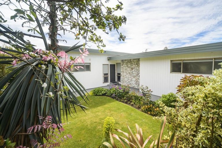 Photo of property in 4 Cobbe Crescent, Feilding, 4702