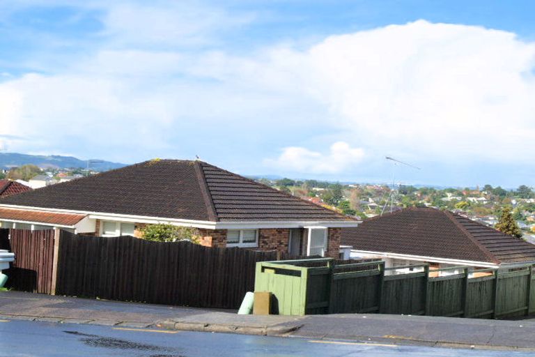 Photo of property in 3/4 Ridge Road, Howick, Auckland, 2014