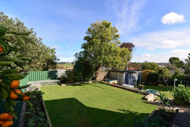 Photo of property in 213 Newcastle Road, Grandview Heights, Hamilton, 3200