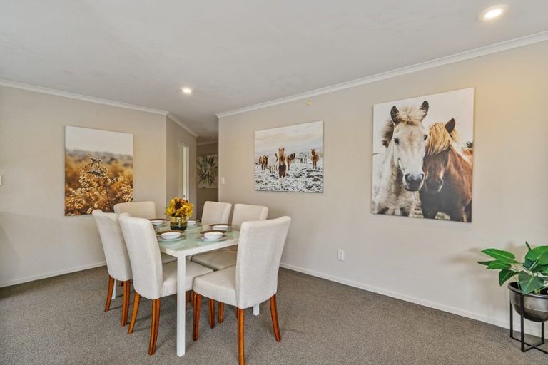 Photo of property in 94a Palmers Road, Clendon Park, Auckland, 2103