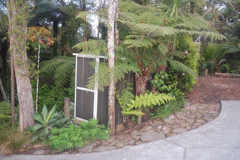 Photo of property in 45 Jonkers Road, Waitakere, Henderson, 0782