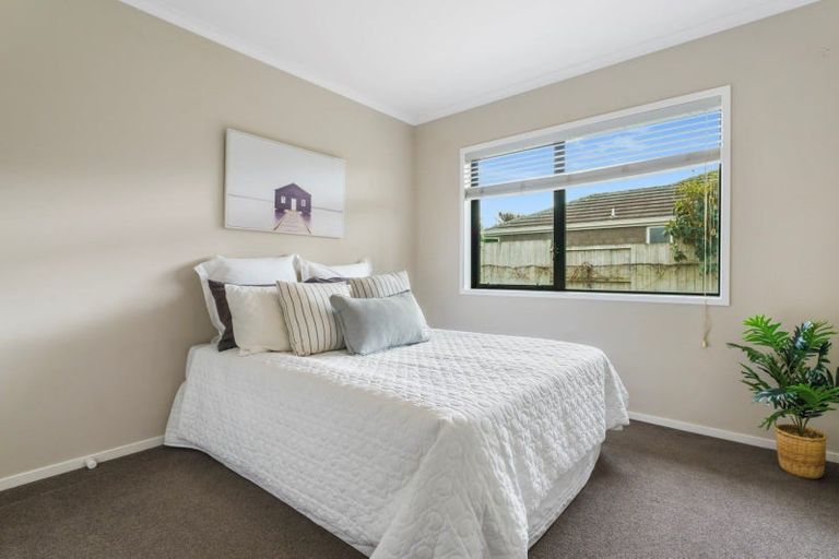 Photo of property in 26 Butterworth Crescent, Papamoa Beach, Papamoa, 3118