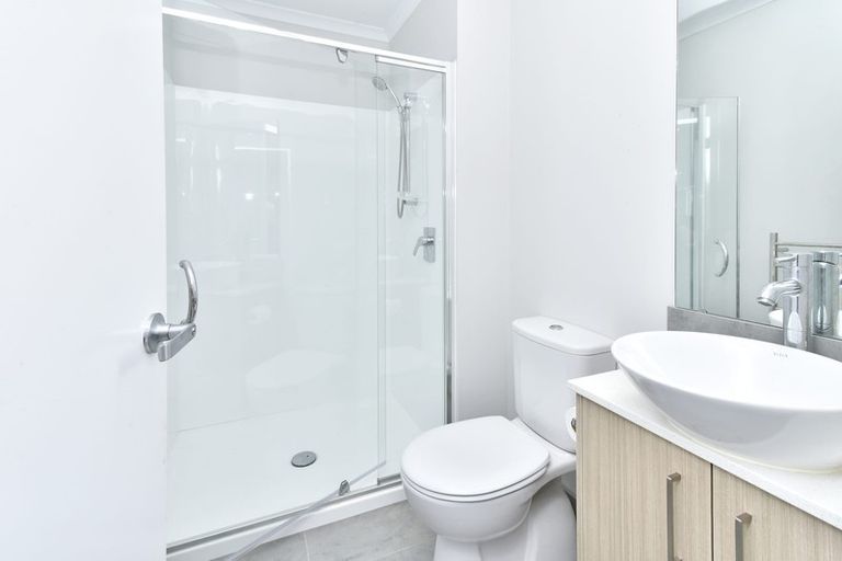 Photo of property in 24 Fernly Rise, Flat Bush, Auckland, 2019