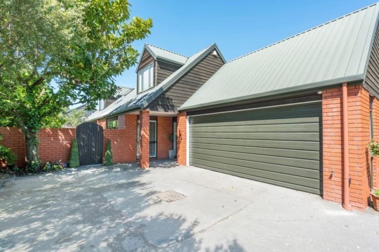 Photo of property in 2/44 Straven Road, Riccarton, Christchurch, 8011