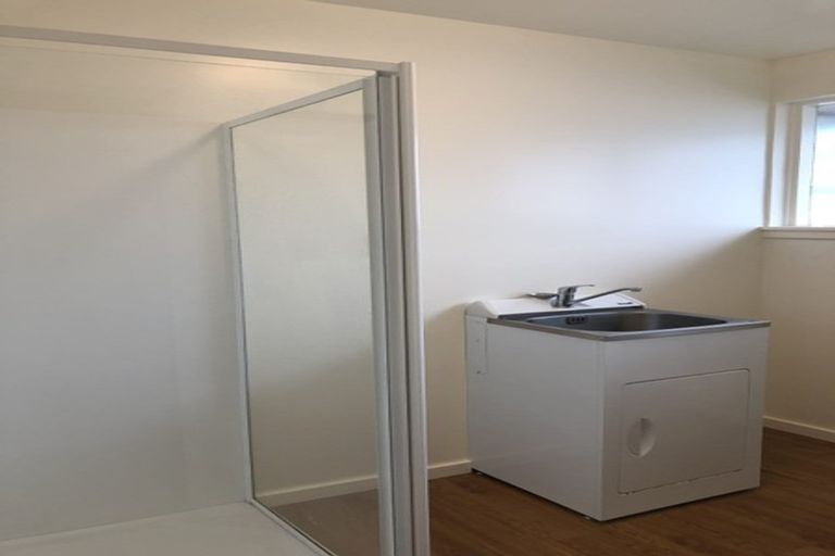 Photo of property in 4/6 Division Street, Riccarton, Christchurch, 8041