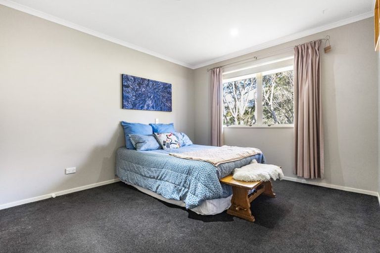 Photo of property in 27 Pounamu Avenue, Greenhithe, Auckland, 0632