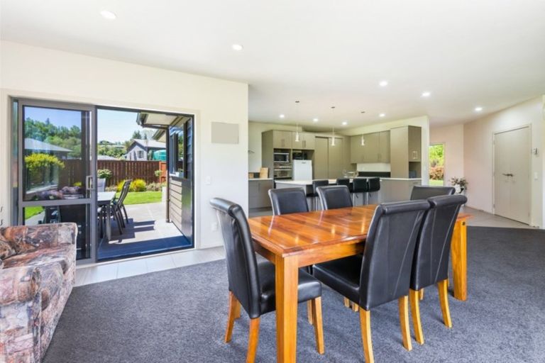 Photo of property in 72 Dalmore Way, Acacia Bay, Taupo, 3385