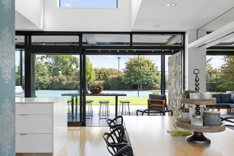 Photo of property in 18 Quarters Place, Halswell, Christchurch, 8025